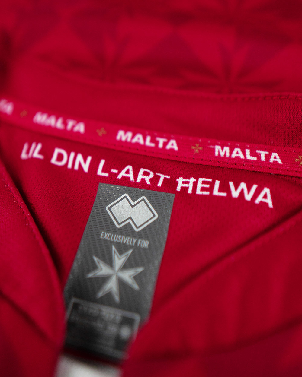 Malta Home Kit Red Detail